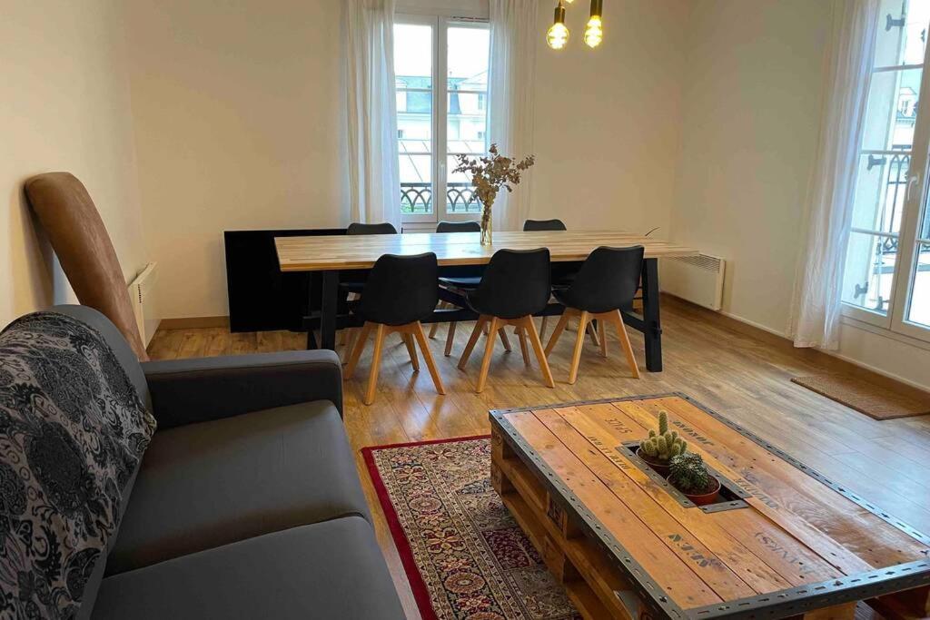 Appartement Terrasse Au Centre De Serris Exteriér fotografie