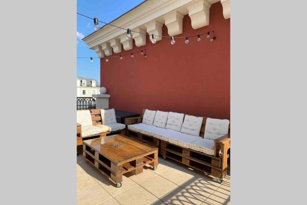 Appartement Terrasse Au Centre De Serris Exteriér fotografie